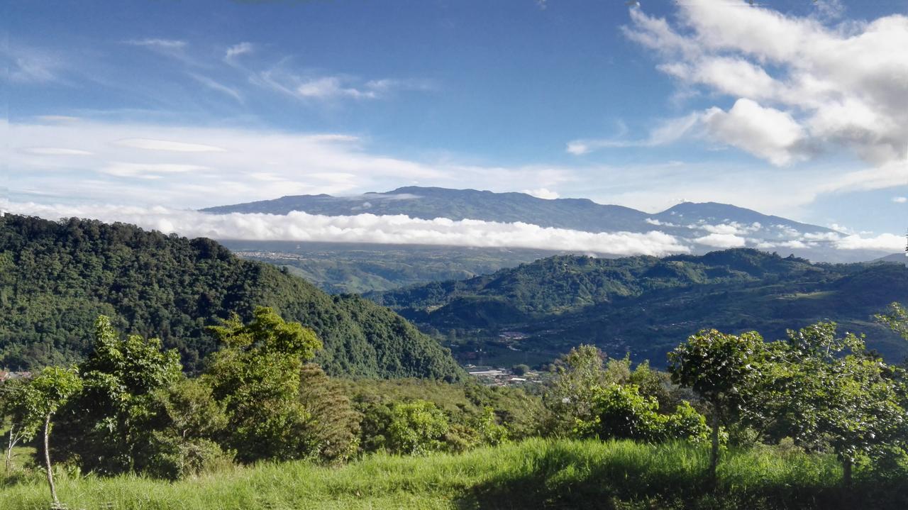 Orosí Finca Queveri מראה חיצוני תמונה